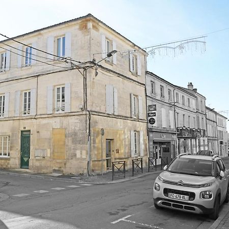 T2 Avec Verriere Situe En Hyper Centre Avec Wifi, Linge, Draps, Savons Et Serviettes Fournis Cognac Exterior photo